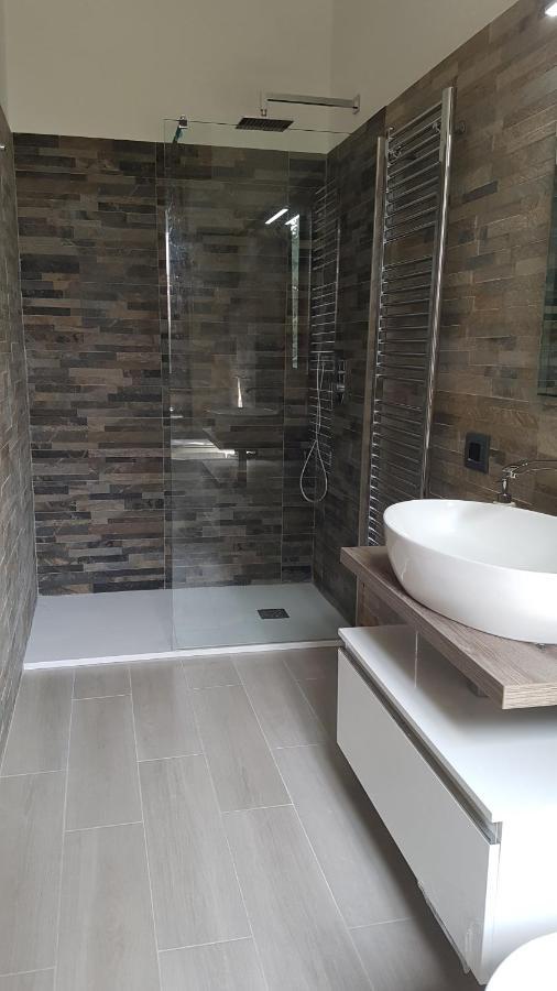 B&B Villa Mirella Casnate Con Bernate Luaran gambar