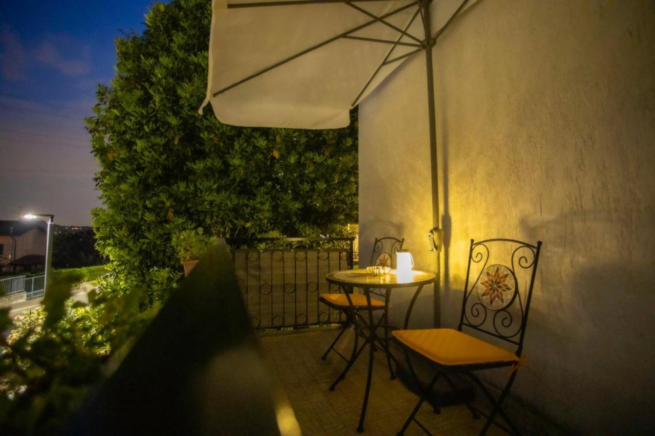 B&B Villa Mirella Casnate Con Bernate Luaran gambar