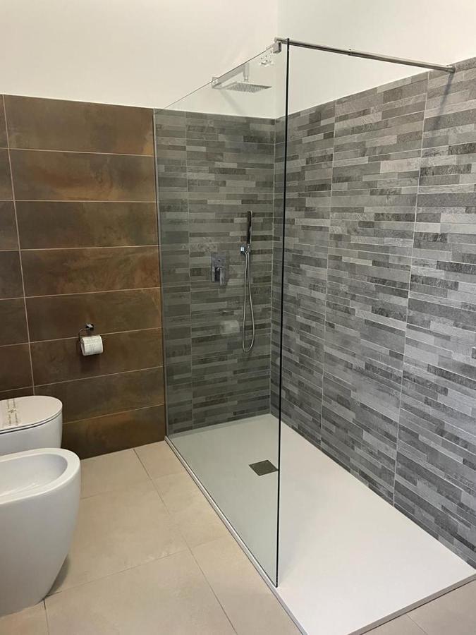 B&B Villa Mirella Casnate Con Bernate Luaran gambar