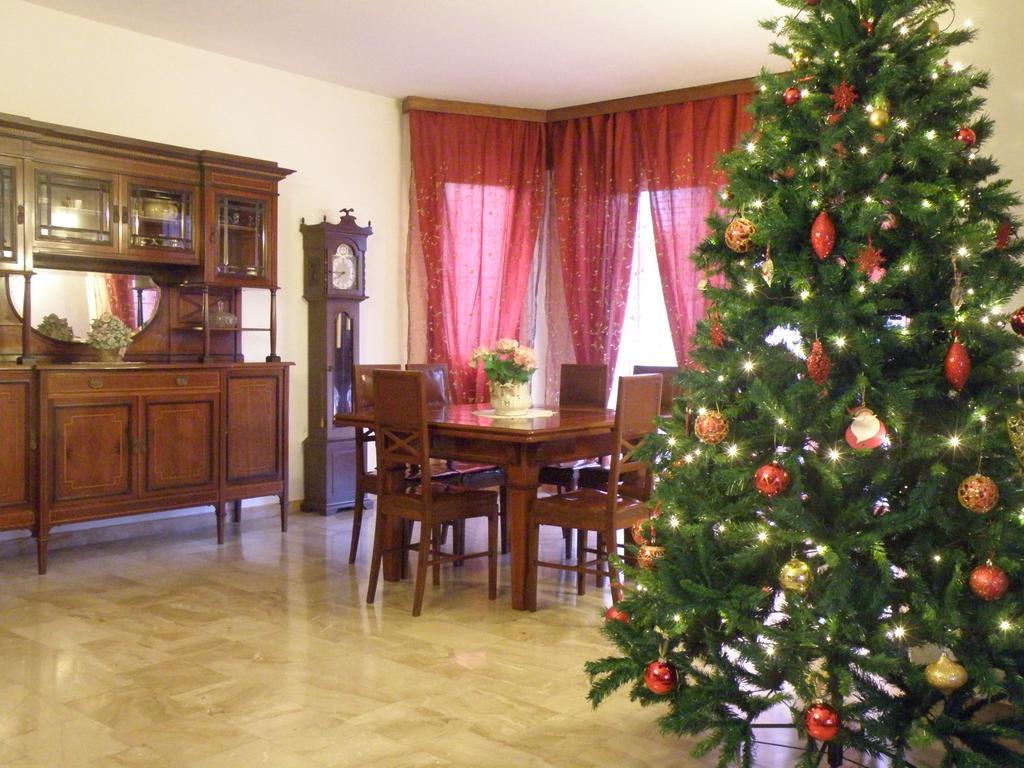 B&B Villa Mirella Casnate Con Bernate Luaran gambar