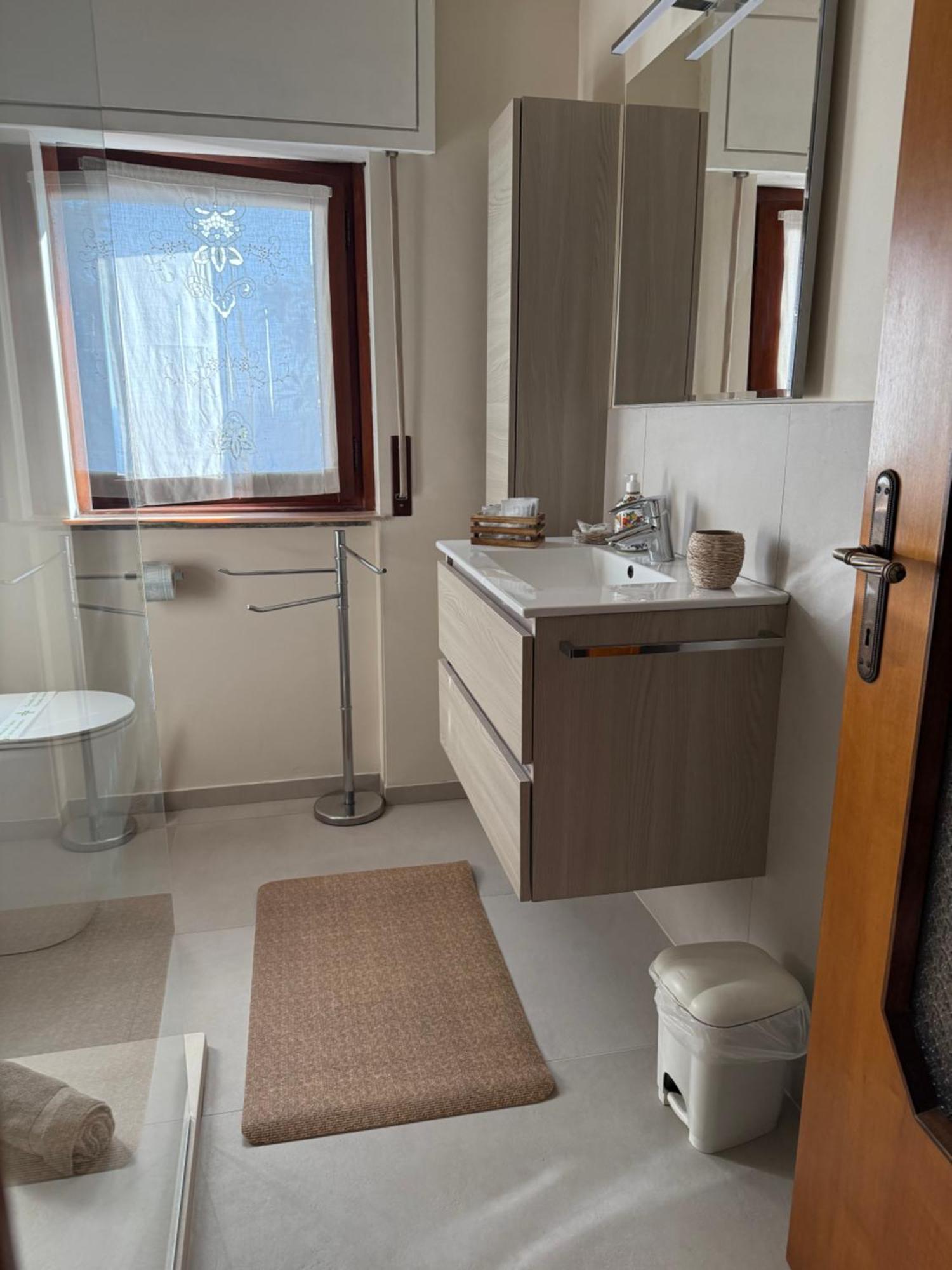 B&B Villa Mirella Casnate Con Bernate Luaran gambar